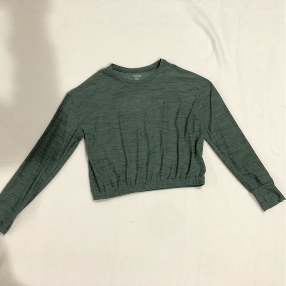 Green Old Navy Athletic Breathable Cinched Shirt - Picture 1 of 8